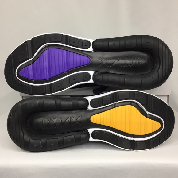 Nike Air Max 270s Friends and Family Edition - Picture 5 of 6
